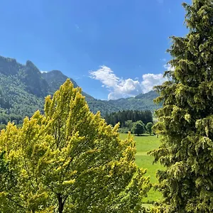 Apartment Geräumiges Domizil Mit Bergblick, Oberwössen